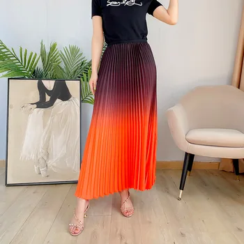Japonų dizaineris Issey Miyake pusė ilgio sijonas moterų rudenį aukšto juosmens vidutinio ilgio sijonas gradientas klostuotas sijonas